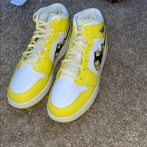 Jordan 1 Mid Dynamic Yellow Floral